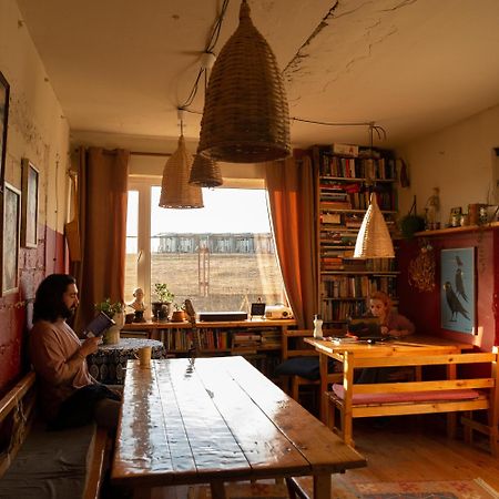 Udabno Hostel Exteriör bild